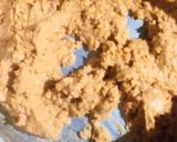 A picture of step 5 of Besan Goand aur till ka halwa.