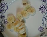 A picture of step 1 of Banana cakes.