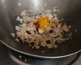 A picture of step 2 of Sev tamatar nu saag.