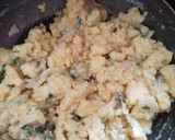 Foto del paso 3 de la receta: Huevos 🥚🥚 al albañil!