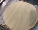 Une image de l'étape 3 de Couronne feuilletée au pesto, gouda et coriandre.