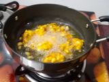 कॉर्न पकोडे (Corn Pakode Recipe In Marathi)