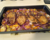 Foto del paso 7 de la receta: Chuletas de cerdo en salsa dulce al horno