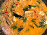 Tahu tempe kuah santan pedas