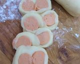 Hình bước làm 3 của món Bánh mì xúc xích phô mai