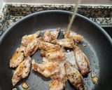 Foto del paso 4 de la receta: Pollo al ajo con cerveza