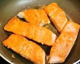 A picture of step 5 of Home Staple Fresh Salmon (Autumn Salmon) in Meunière Sauce.