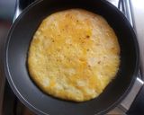 Foto del paso 2 de la receta: Omelette de calabacitas y rajas