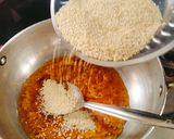 A picture of step 4 of SESAME CHIKKI / TIL GAJAK / Gud til gajak.