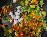 A picture of step 2 of Thai coconut butter chicken curry 🍗.