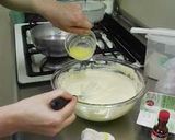 A picture of step 7 of Sponge Cake.