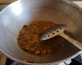 A picture of step 4 of Achari Ivy gourd crisp.