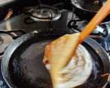 A picture of step 3 of Crispy cap dosa.