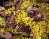 Foto del paso 2 de la receta: Arroz con costillas ahumadas