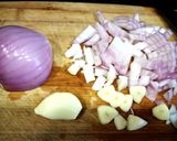 Foto del paso 3 de la receta: Guiso de habas con pollo y alcachofas al las hierbas aromáticas