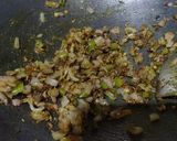 A picture of step 4 of Crispy Aloo Bade.