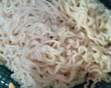 Foto langkah ke 2 dari resep Mie goreng pedes manis.