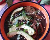 Foto del paso 10 de la receta Sopa de alubias negras con tofu y aguacate