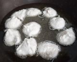 A picture of step 4 of Dahi Vada.