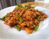 รูปขั้นตอนการทำที่ 3 ของ อกไก่ผัดพริกแกง
