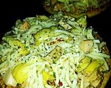 A picture of step 9 of Mike's Gilroy Garlic Chicken Pizza.