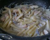 A picture of step 7 of Japanese-Style Salmon and Mushroom Tofu Cream Pasta.
