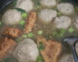Foto langkah ke 3 dari resep Kuah Bakso Ala Mamang Gerobak.