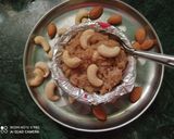 A picture of step 4 of Dry Dates Halwa.
