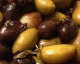 A picture of step 10 of Spicy marinated mixed olives.