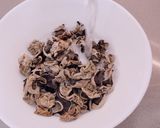 A picture of step 1 of Wood Ear Mushrooms and Chicken Salad.