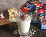 Foto langkah ke 4 dari resep HomeCafe : Ovaltine Crunchy Iced Choco | Our Channel.