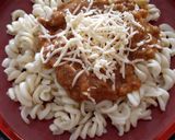 Foto langkah ke 9 dari resep Macaroni Bolognise simpel.