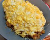 A picture of step 11 of Easy and Simple Fluffy Omurice.