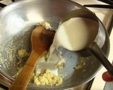 A picture of step 2 of Scallops au Gratin.