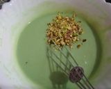 A picture of step 4 of Pista Cake.