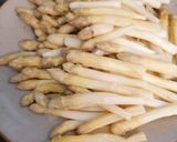 Une image de l'étape 1 de Roulé de jambon aux asperges.