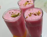 रूह अफजा लस्सी (rooh afza lassi reicpe in Hindi) रेसिपी चरण 2 फोटो