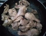 A picture of step 2 of WHITE CHICKEN KARAHI 💖🐥.