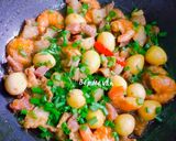 Hình bước làm 4 của món Thịt kho tiêu,trứng cút và tôm
