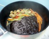 A picture of step 2 of Black Pepper Linguine.