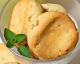 A picture of step 3 of Easy Crispy Seame Cookies.
