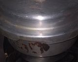 A picture of step 6 of Sprouted moong matki sabji.