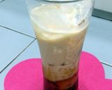 A picture of step 3 of Honey Milk Tea.
