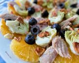 Foto del paso 5 de la receta: Ensalada de naranja con alcachofas, ventresca de atún y ajos fritos