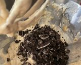 A picture of step 3 of Oreo banana bread.