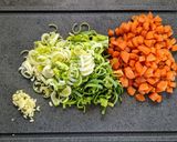 Rote-Linsen Topf Rezeptschritt 1 Foto