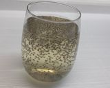 Foto langkah ke 4 dari resep Minuman sederhana chia seed.