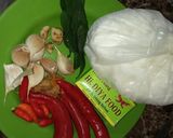 Foto langkah ke 1 dari resep Urap tumis bumbu merah.