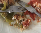 Foto del paso 8 de la receta: Rape en aliño de miel y mostaza, a la plancha, con tomate y pimiento rellenosde arroz y hierbas