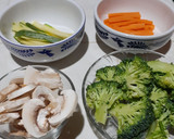 Foto del paso 5 de la receta: Mojara frita con verduras salteadas